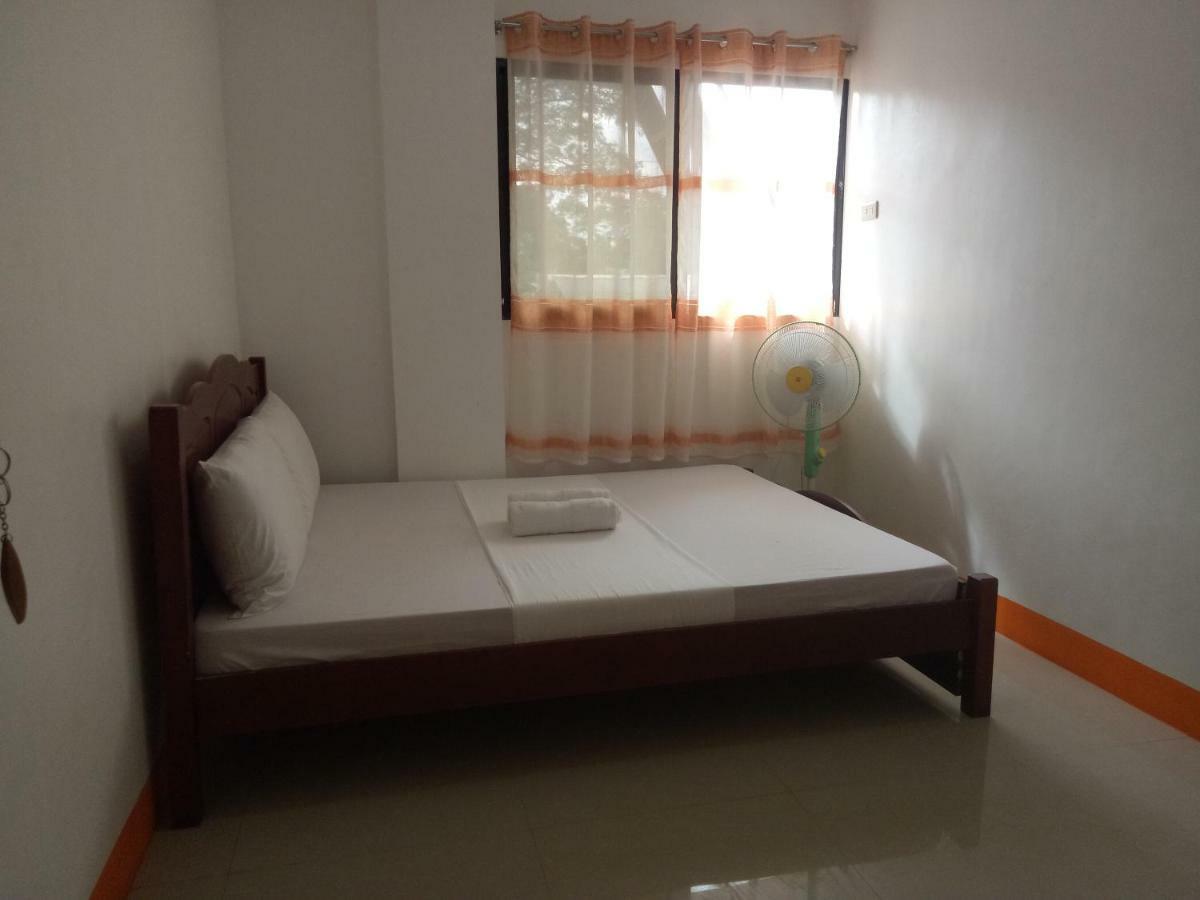 Lan Bless Pension House Coron Exterior photo